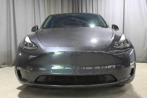 Stealth Gray 2024 Tesla Model Y Long Range