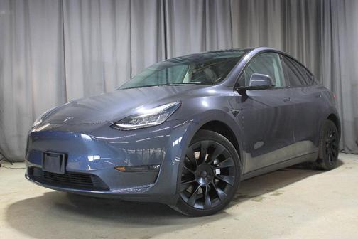 Midnight Silver Metallic 2022 Tesla Model Y Long Range