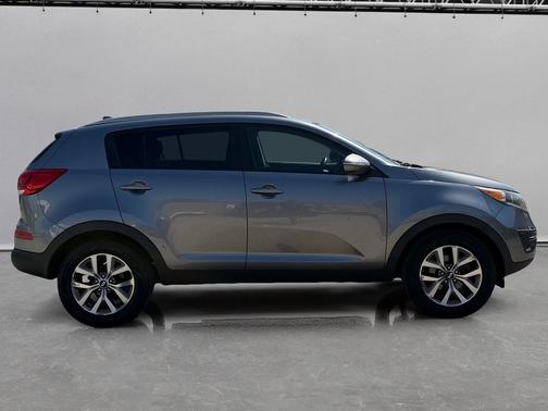 Mineral Silver 2015 Kia Sportage 2WD 4dr LX