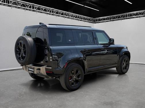 Carpathian Grey Premium Metallic 2021 Land Rover Defender 110 X AWD