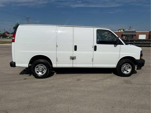 2021 Chevrolet Express 2500 RWD 2500 Regular Wheelbase WT