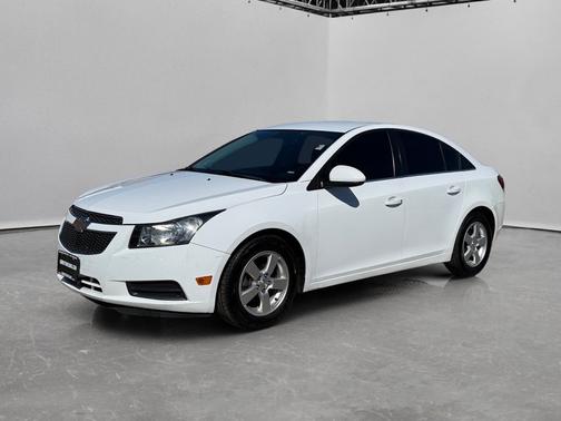 Summit White 2014 Chevrolet Cruze 4dr Sdn Auto 1LT