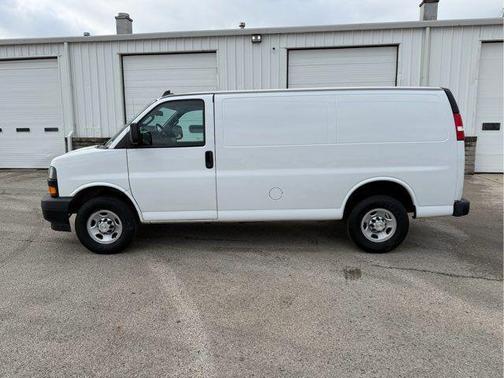 2020 Chevrolet Express 2500 RWD 2500 Regular Wheelbase WT