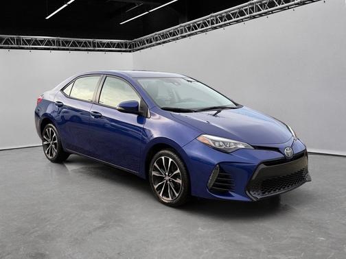 Blue Crush Metallic 2017 Toyota Corolla SE CVT (Natl)