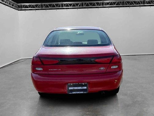1998 Ford Escort 4dr Sdn LX