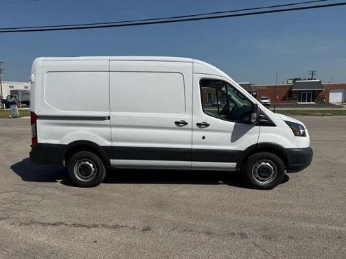 2017 Ford Transit-250 Base