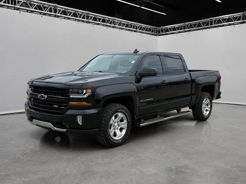 Black 2018 Chevrolet Silverado 1500 4WD Crew Cab 143.5" LT w/2LT