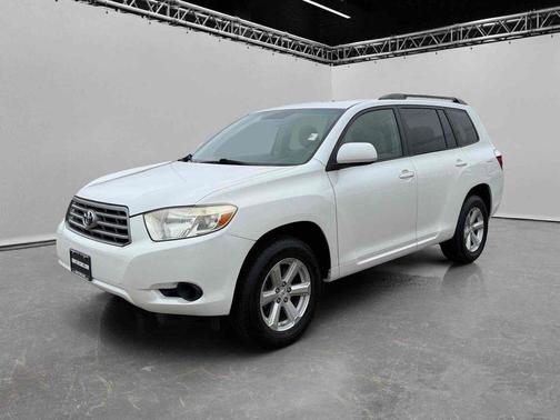 Blizzard Pearl 2009 Toyota Highlander FWD 4dr L4 Base (Natl)