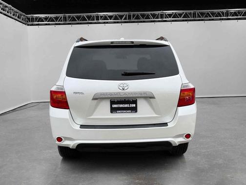 Blizzard Pearl 2009 Toyota Highlander FWD 4dr L4 Base (Natl)