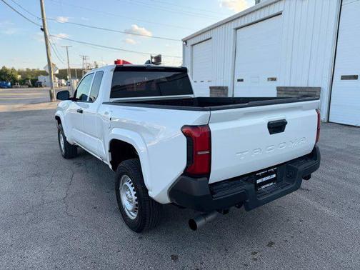 2024 Toyota Tacoma SR