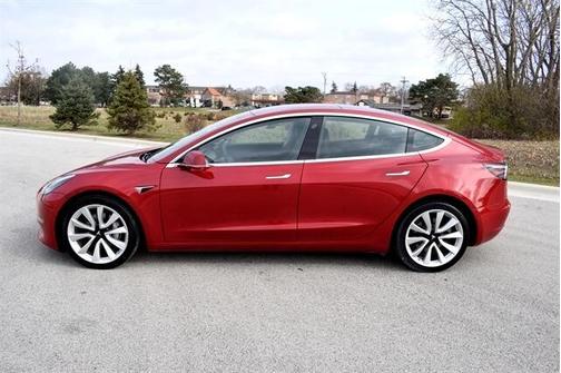 Photo 3 of 24 of 2019 Tesla Model 3 Long Range