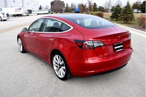 Photo 4 of 24 of 2019 Tesla Model 3 Long Range