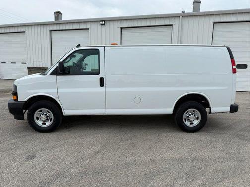 2020 Chevrolet Express 2500 RWD 2500 Regular Wheelbase WT