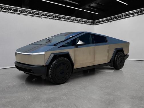 Stainless Steel 2024 Tesla Cybertruck Cyberbeast AWD