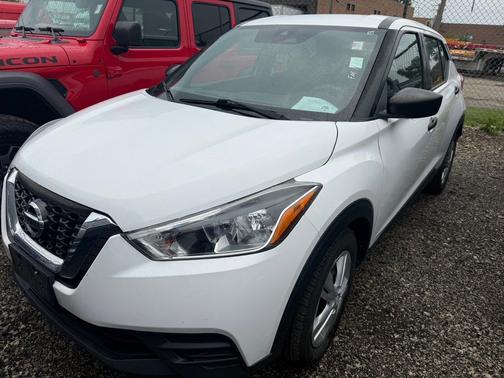 Fresh Powder 2020 Nissan Kicks S FWD