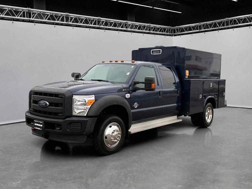2013 Ford F-450 4WD Crew Cab 176" WB 60" CA XL