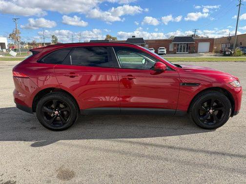 2017 Jaguar F-PACE 35t Prestige