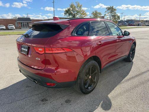 2017 Jaguar F-PACE 35t Prestige