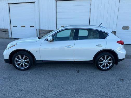 2016 INFINITI QX50 Base