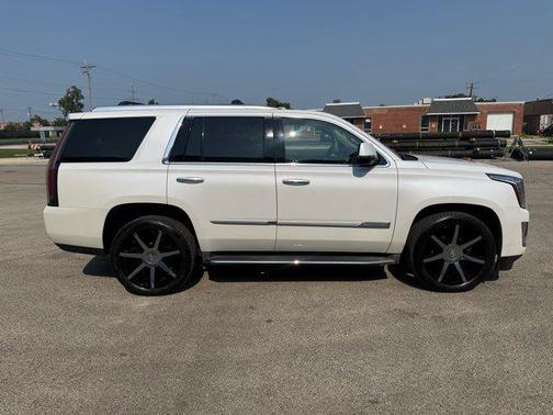 2016 Cadillac Escalade Luxury