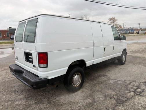 2001 Ford E150 Cargo
