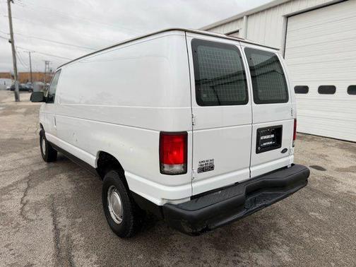 2001 Ford E150 Cargo