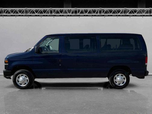 2014 Ford E350 Super Duty XL