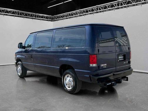 2014 Ford E350 Super Duty XL
