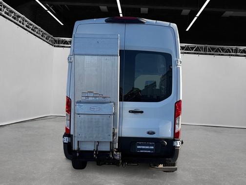 Oxford White 2020 Ford Transit-250 T-250 148" Hi Rf 9070 GVWR RWD