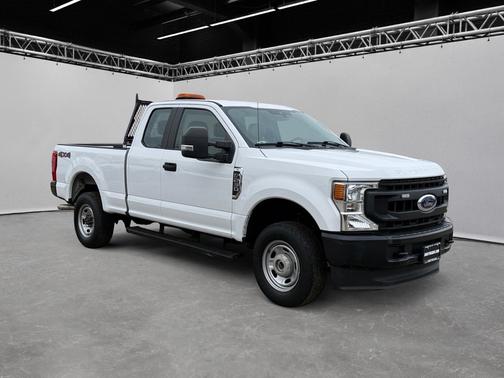 Oxford White 2020 Ford F-250 XL 4WD SuperCab 6.75' Box