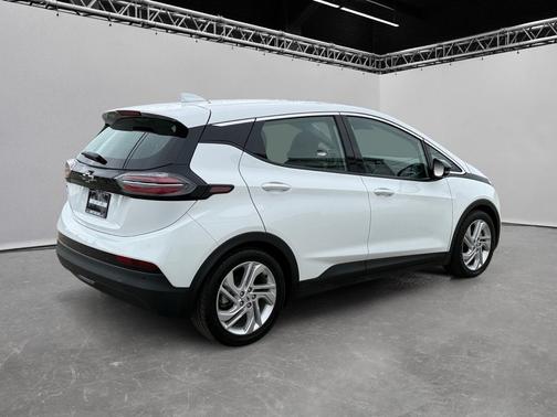 Summit White 2023 Chevrolet Bolt EV 5dr Wgn 1LT