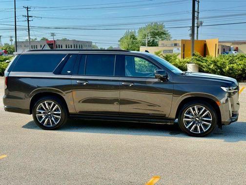 2021 Cadillac Escalade ESV Sport