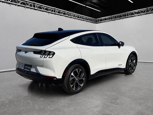 Space White Metallic 2022 Ford Mustang Mach-E Premium AWD
