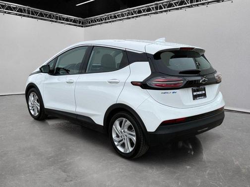Summit White 2023 Chevrolet Bolt EV 5dr Wgn 1LT