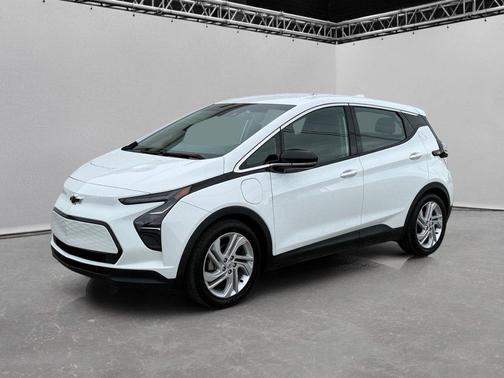 Summit White 2023 Chevrolet Bolt EV 5dr Wgn 1LT