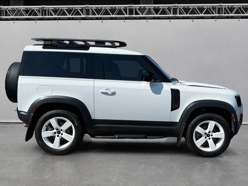 Fuji White 2022 Land Rover Defender 90 S AWD