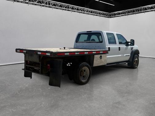 Oxford White 2008 Ford F-450 4WD Crew Cab 176" WB 60" CA XL