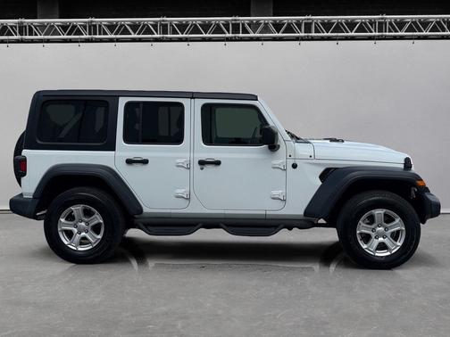 Bright White Clearcoat 2020 Jeep Wrangler Unlimited Sport S 4x4