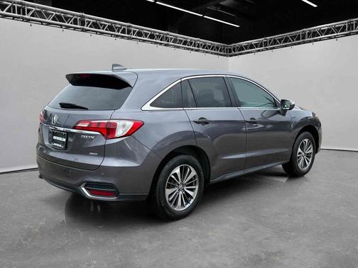 Modern Steel Metallic 2017 Acura RDX AWD w/Advance Pkg
