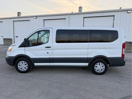 2015 Ford Transit-150 XLT