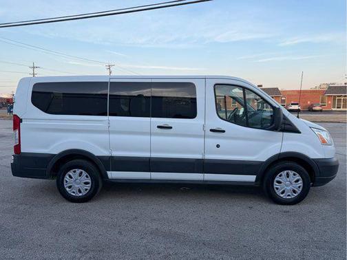 2015 Ford Transit-150 XLT