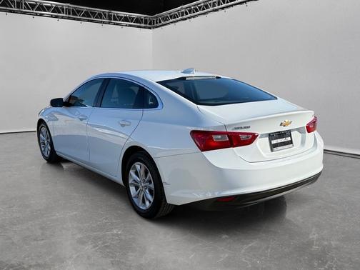Summit White 2023 Chevrolet Malibu 4dr Sdn 1LT