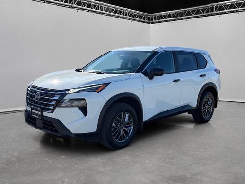 Everest White Pearl 2024 Nissan Rogue AWD S