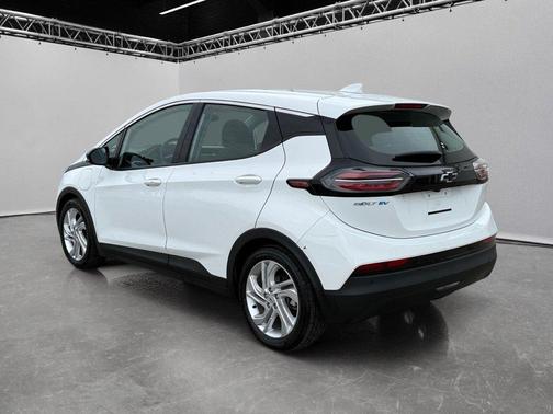 Summit White 2023 Chevrolet Bolt EV 5dr Wgn 1LT