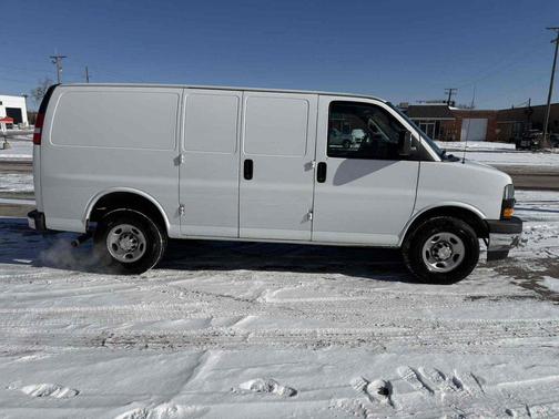 2020 Chevrolet Express 2500 RWD 2500 Regular Wheelbase WT