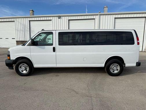 2019 Chevrolet Express 3500 LS