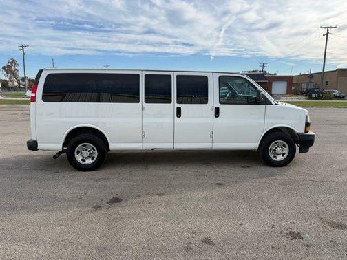 2019 Chevrolet Express 3500 LS