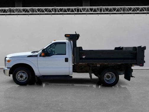 2016 Ford F-350 2WD Reg Cab 141" WB 60" CA XL