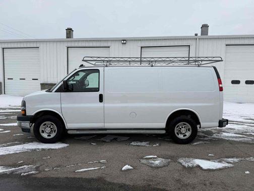 2020 Chevrolet Express 2500 RWD 2500 Regular Wheelbase WT
