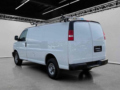 2017 Chevrolet Express 2500 RWD 2500 135"